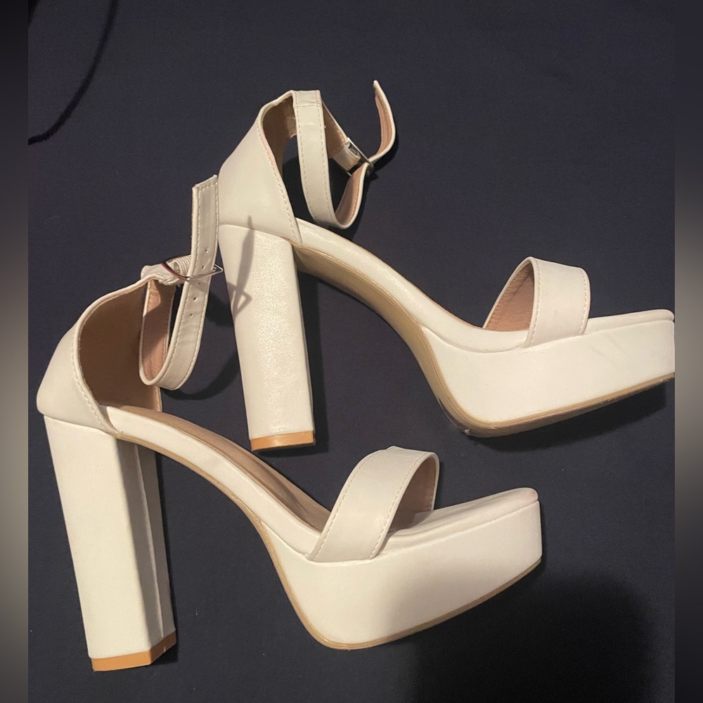 Worn once size 8